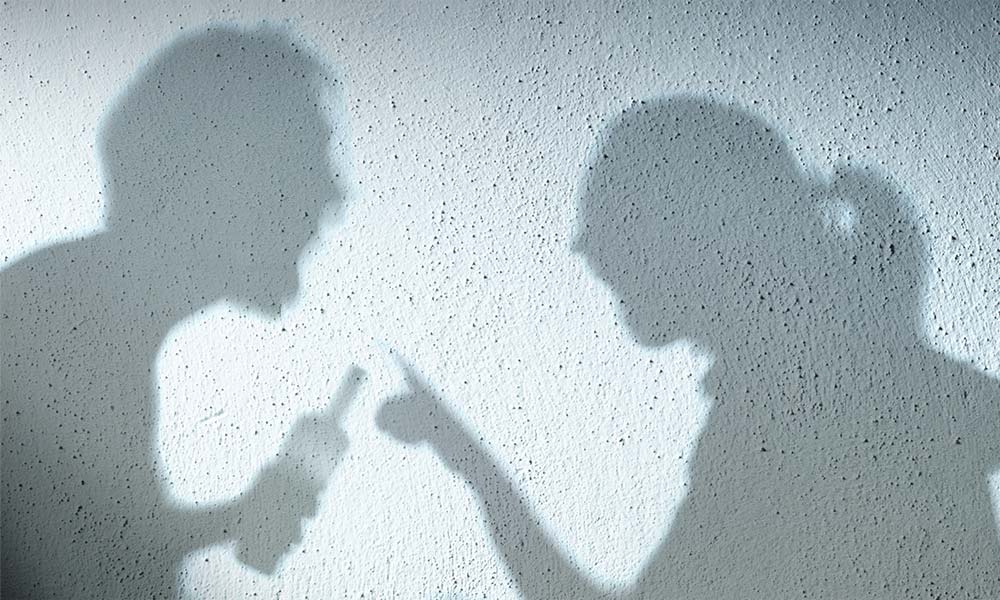 頼んでも、怒っても、禁煙してくれない